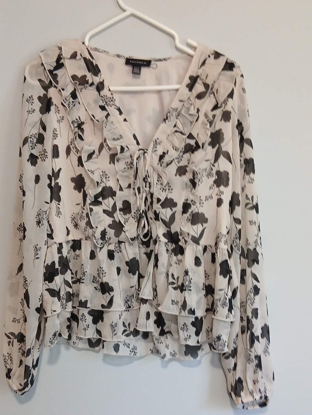 Tamara H Cream Floral Ruffle Tie-Neck Blouse XS9